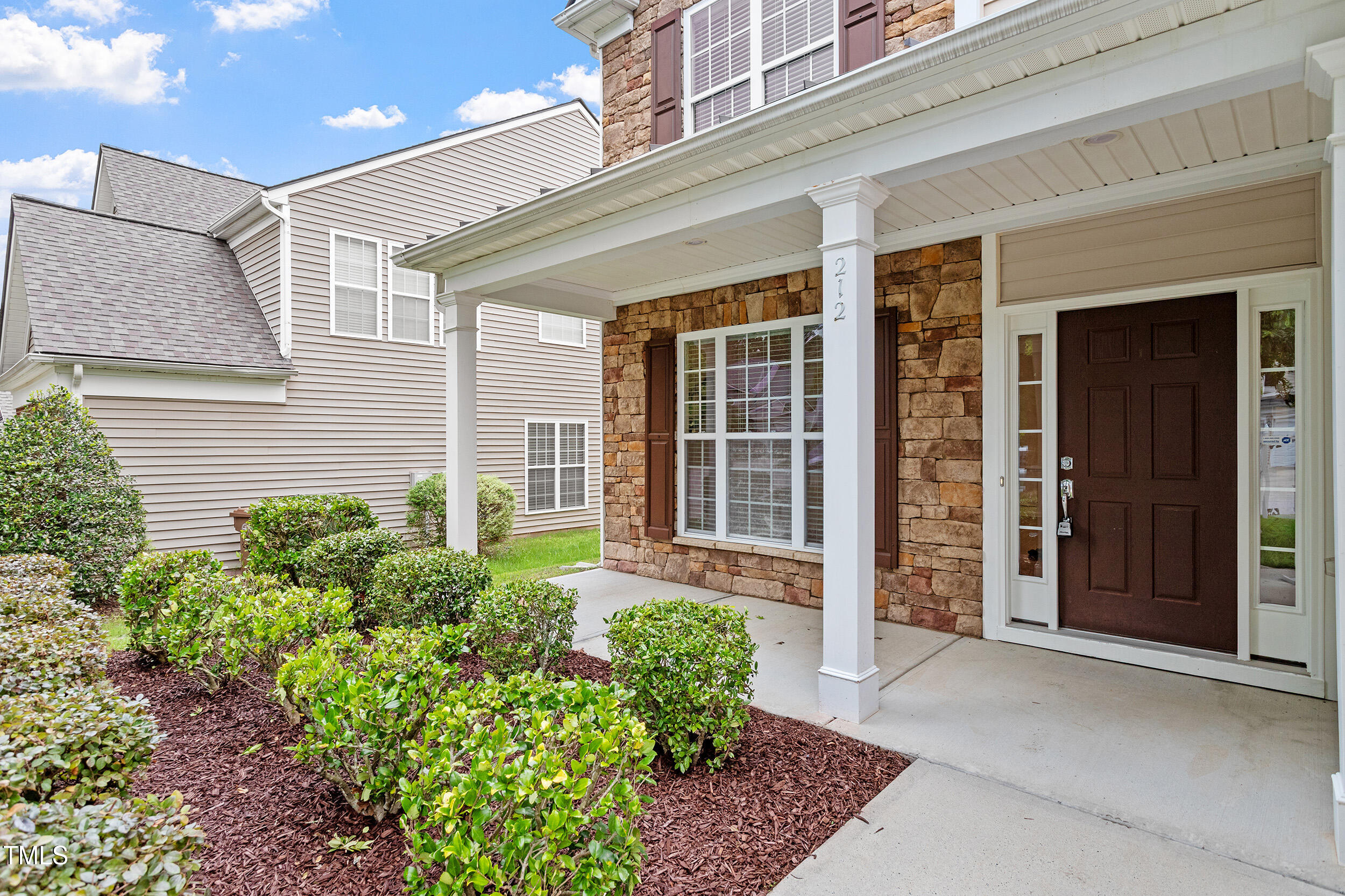 212 Oswego Court
