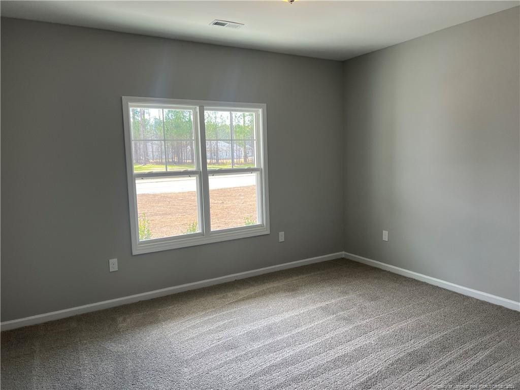 listing image 0