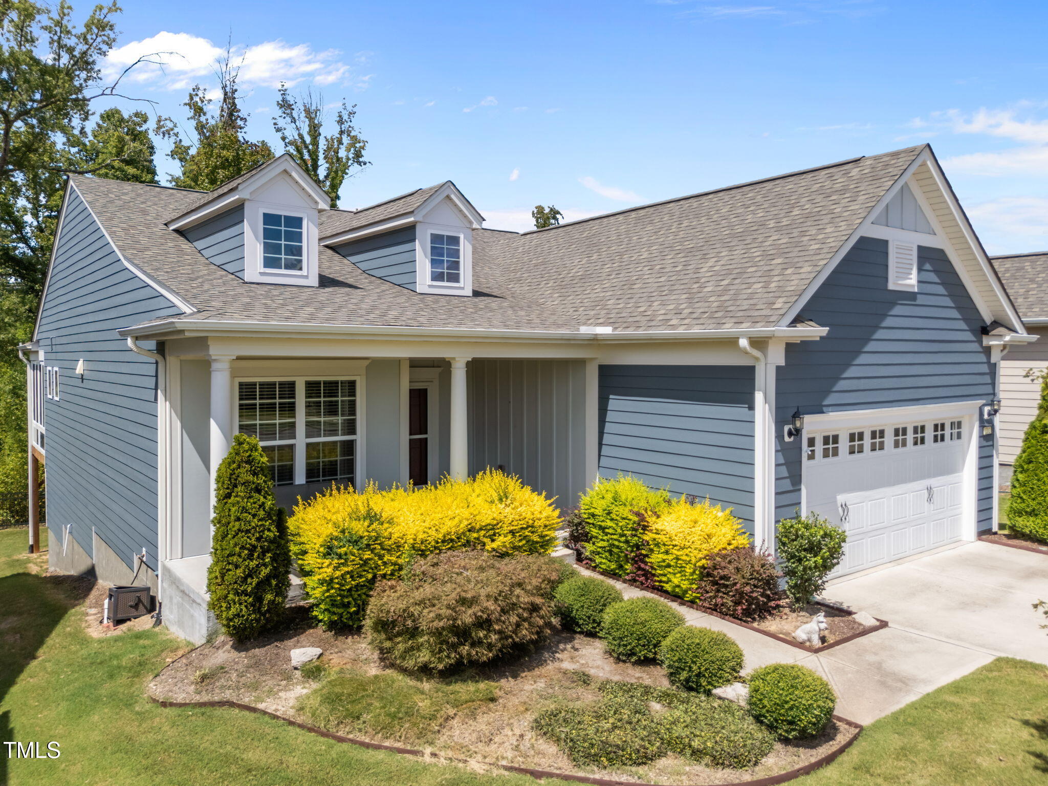 2212 Bloomsbury Manor Drive