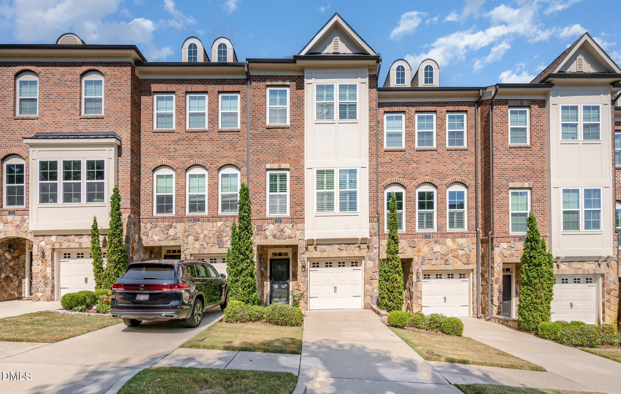 220 Allister Drive