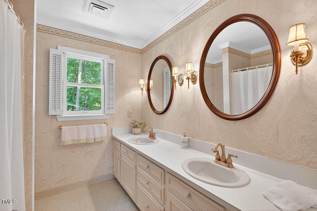 Durham, North Carolina 27705, United States, 4 Bedrooms Bedrooms, ,3 BathroomsBathrooms,Residential,Pending,195282