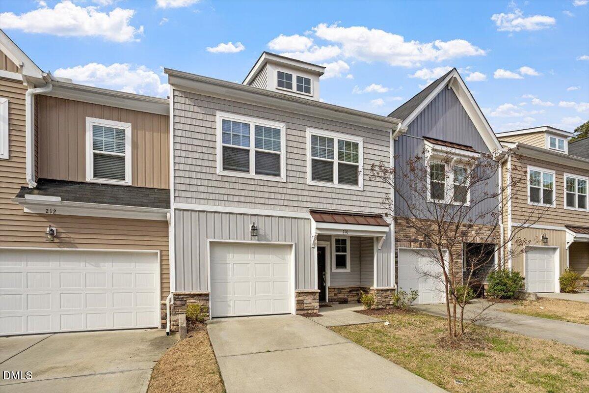 210 Vista Creek Place