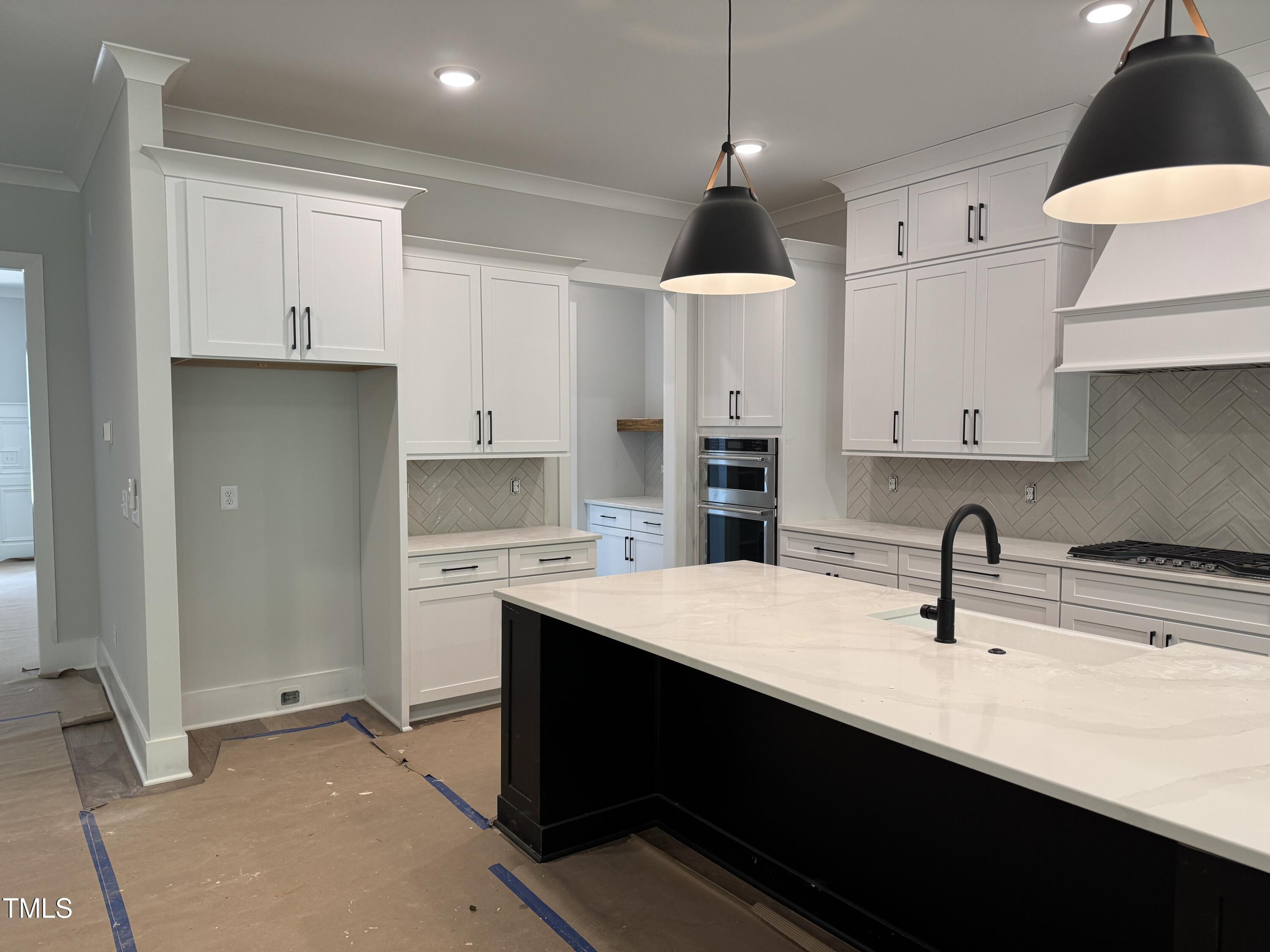 122 Sanderway Drive