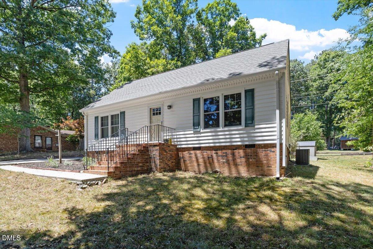 3024 Rosewood Circle