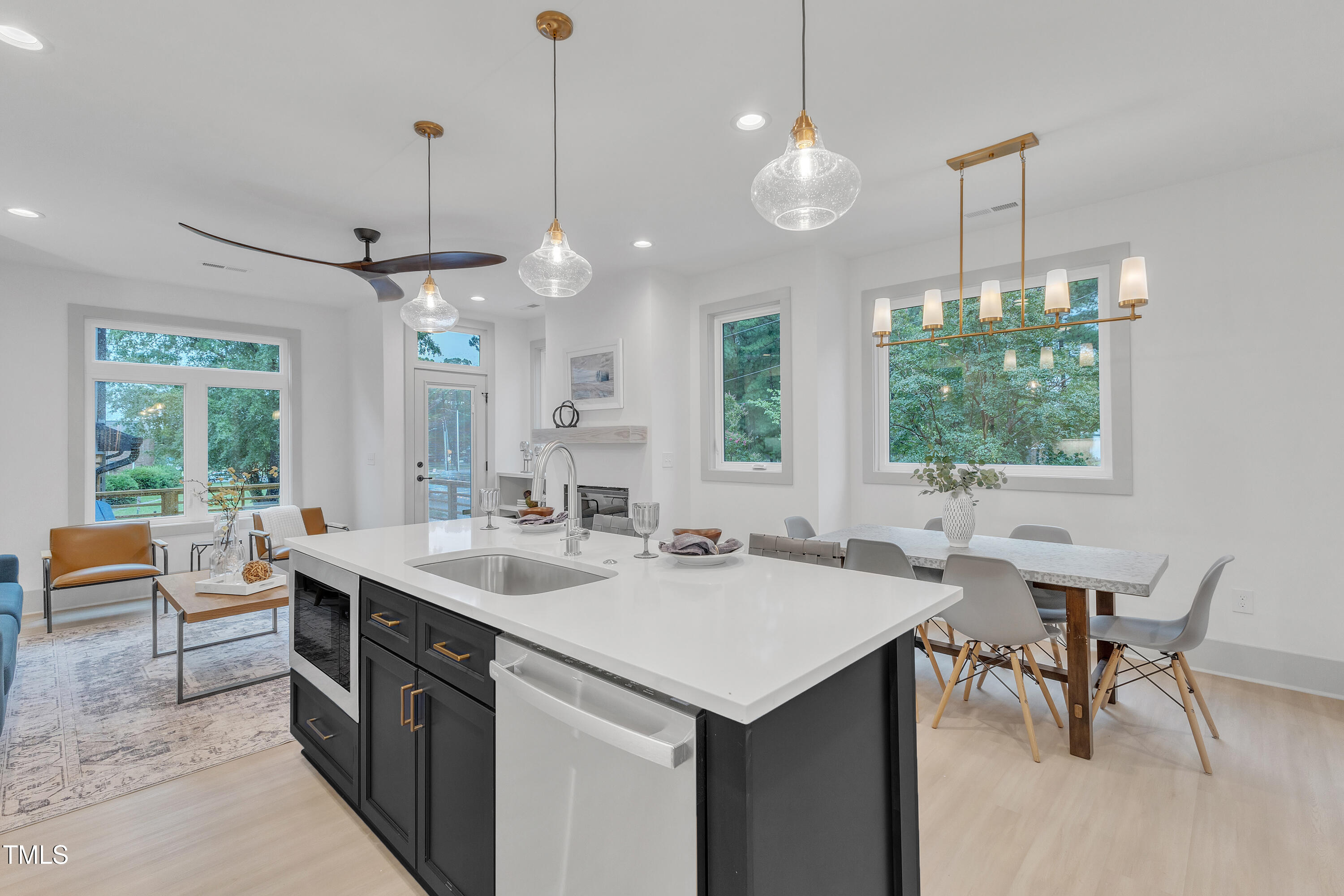 1105 Glascock Street Unit 102