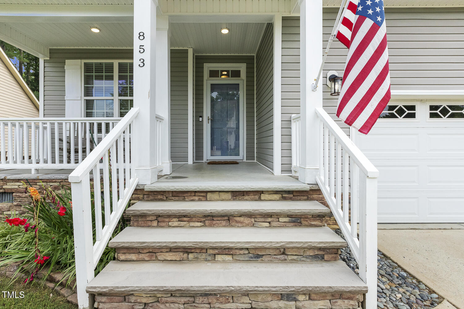 853 Bluffcreek Drive
