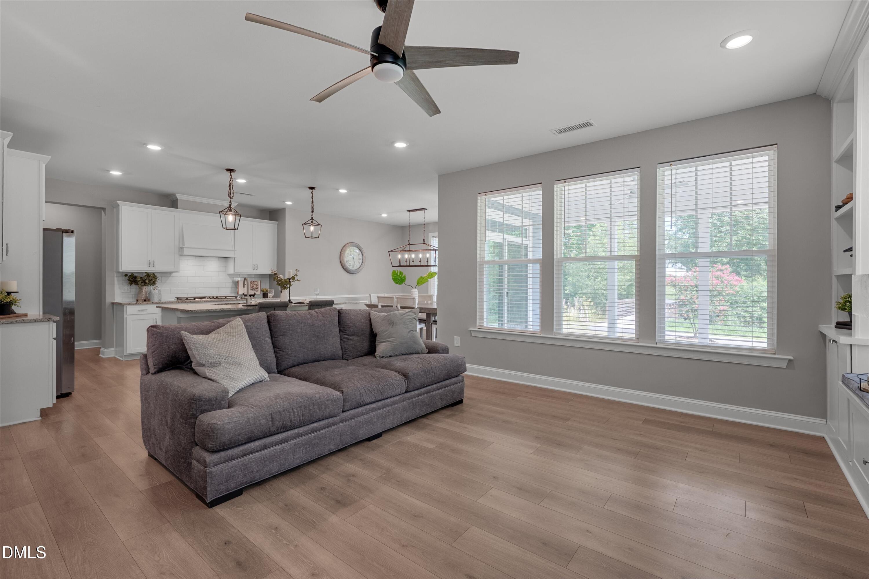 305 Southerland Shire Lane