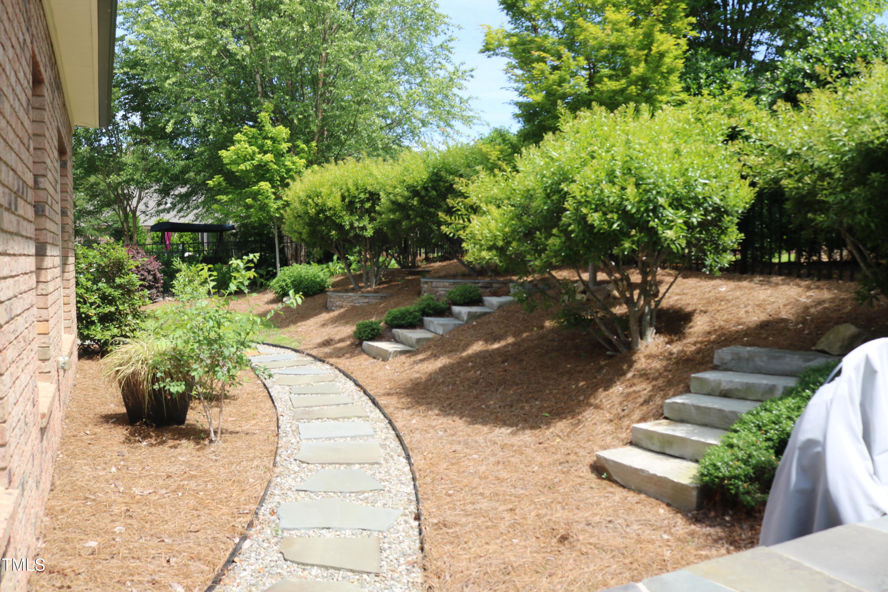 5709 Mizuno Drive