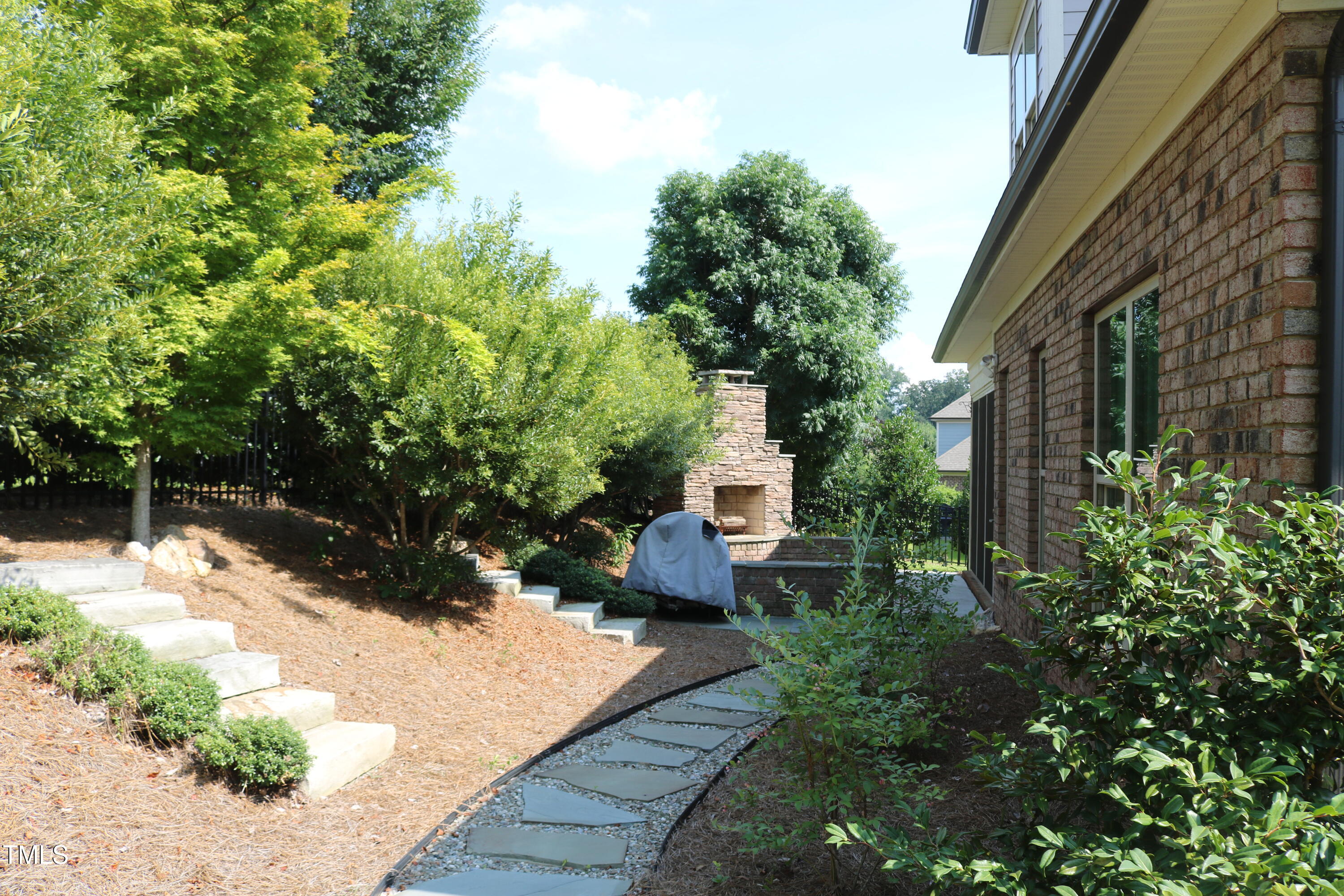 5709 Mizuno Drive