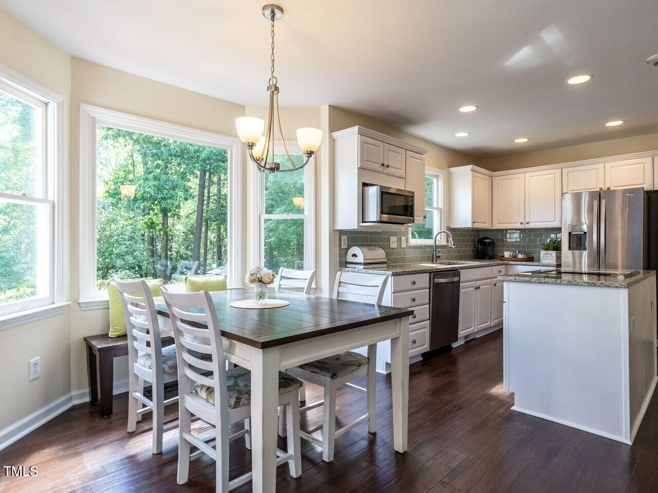 924 Magnolia Ridge Way