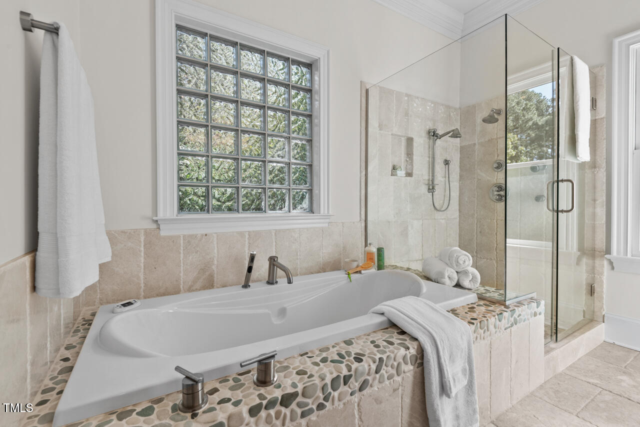 Durham, North Carolina 27713, United States, 4 Bedrooms Bedrooms, ,5 BathroomsBathrooms,Residential,Active,37890