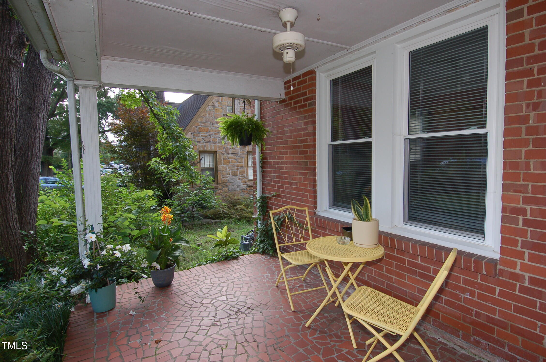 815 W Johnson Street