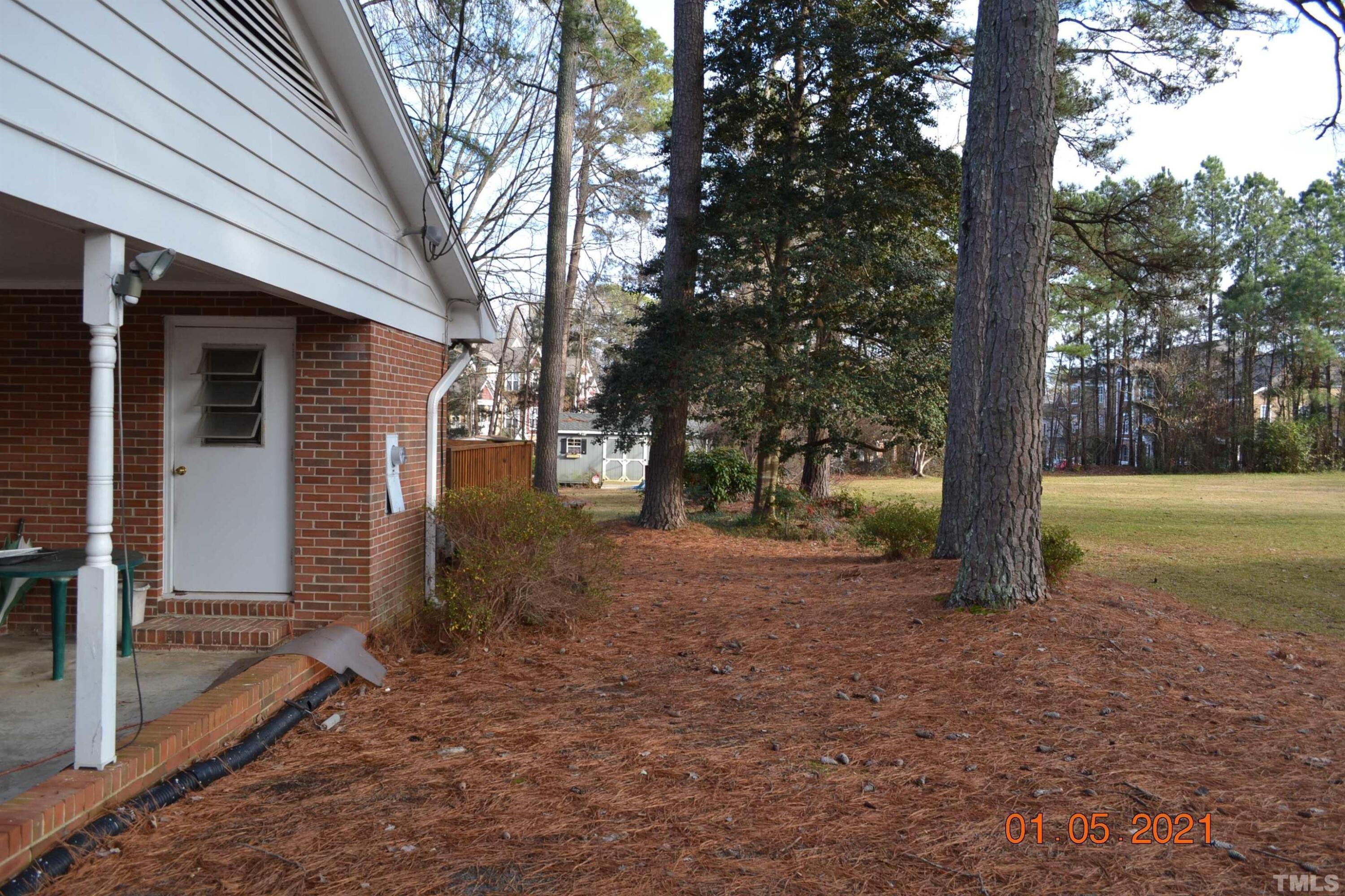 2015 Piney Plains Road