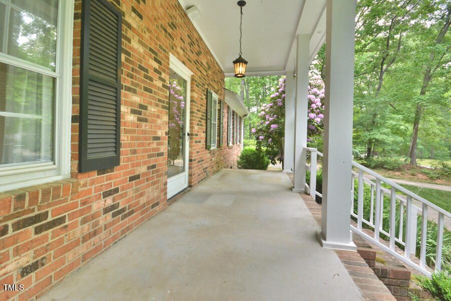 5825 Scalybark Road