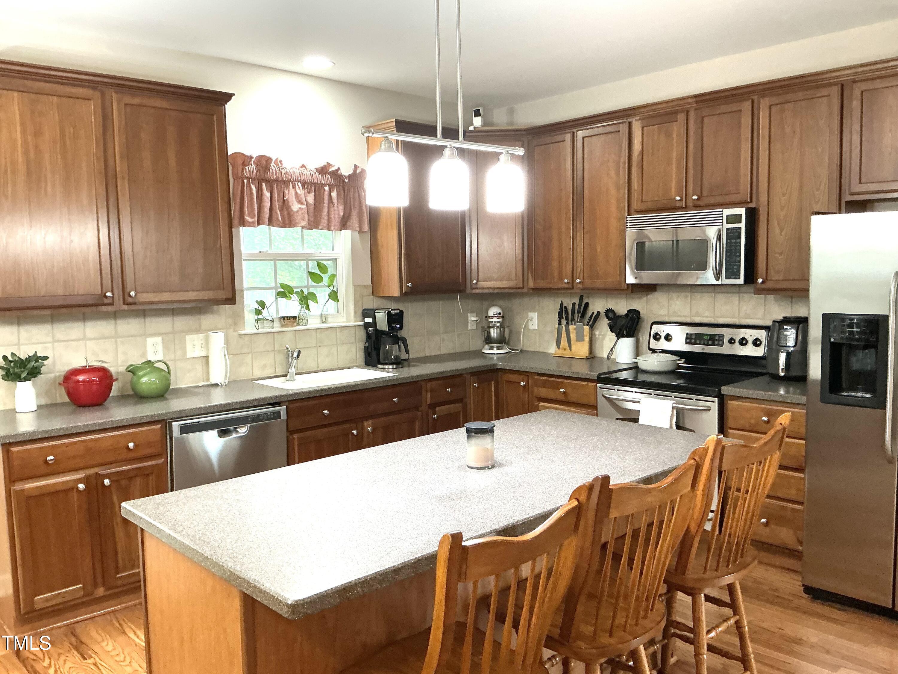 609 Redford Place Drive