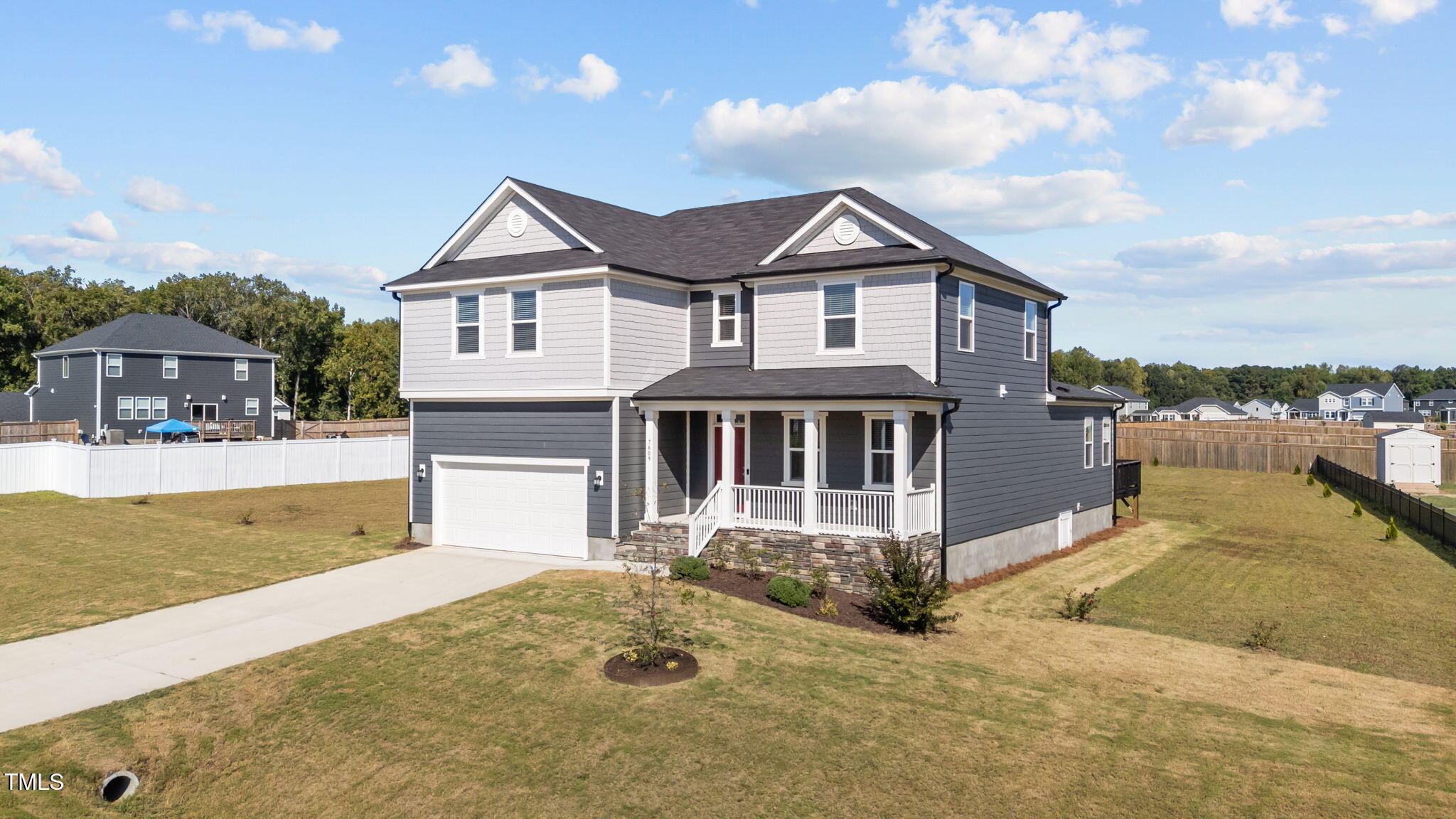 7609 Redwoood Ridge Way