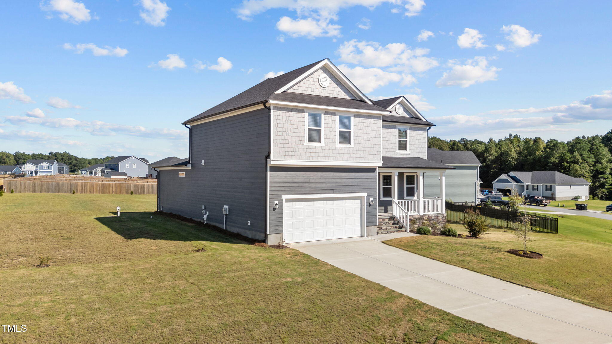 7609 Redwoood Ridge Way