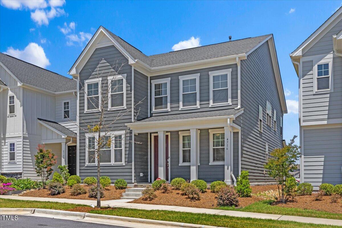 4716 Crescent Square Street 1314