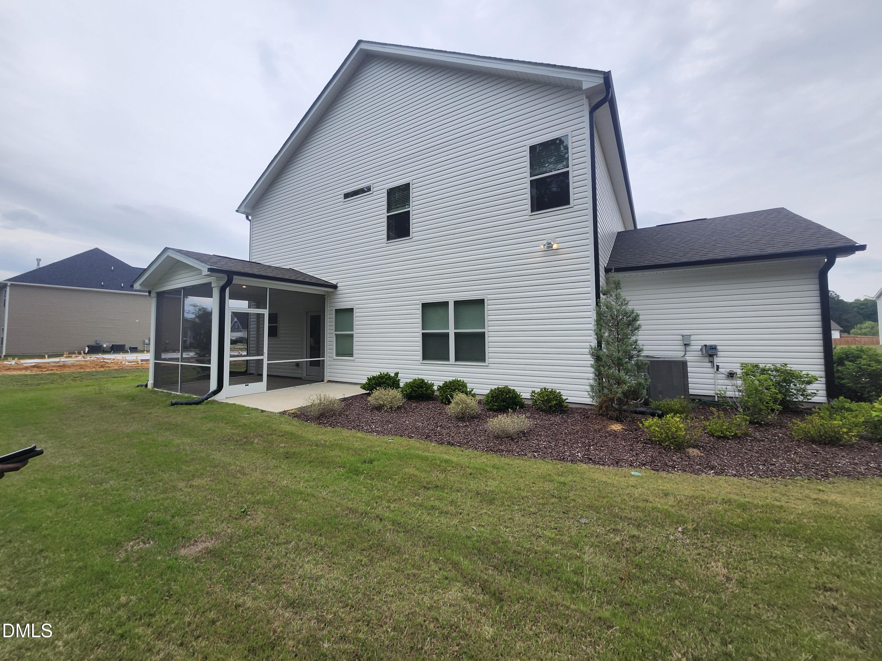 1478 Draw Bridge Lane