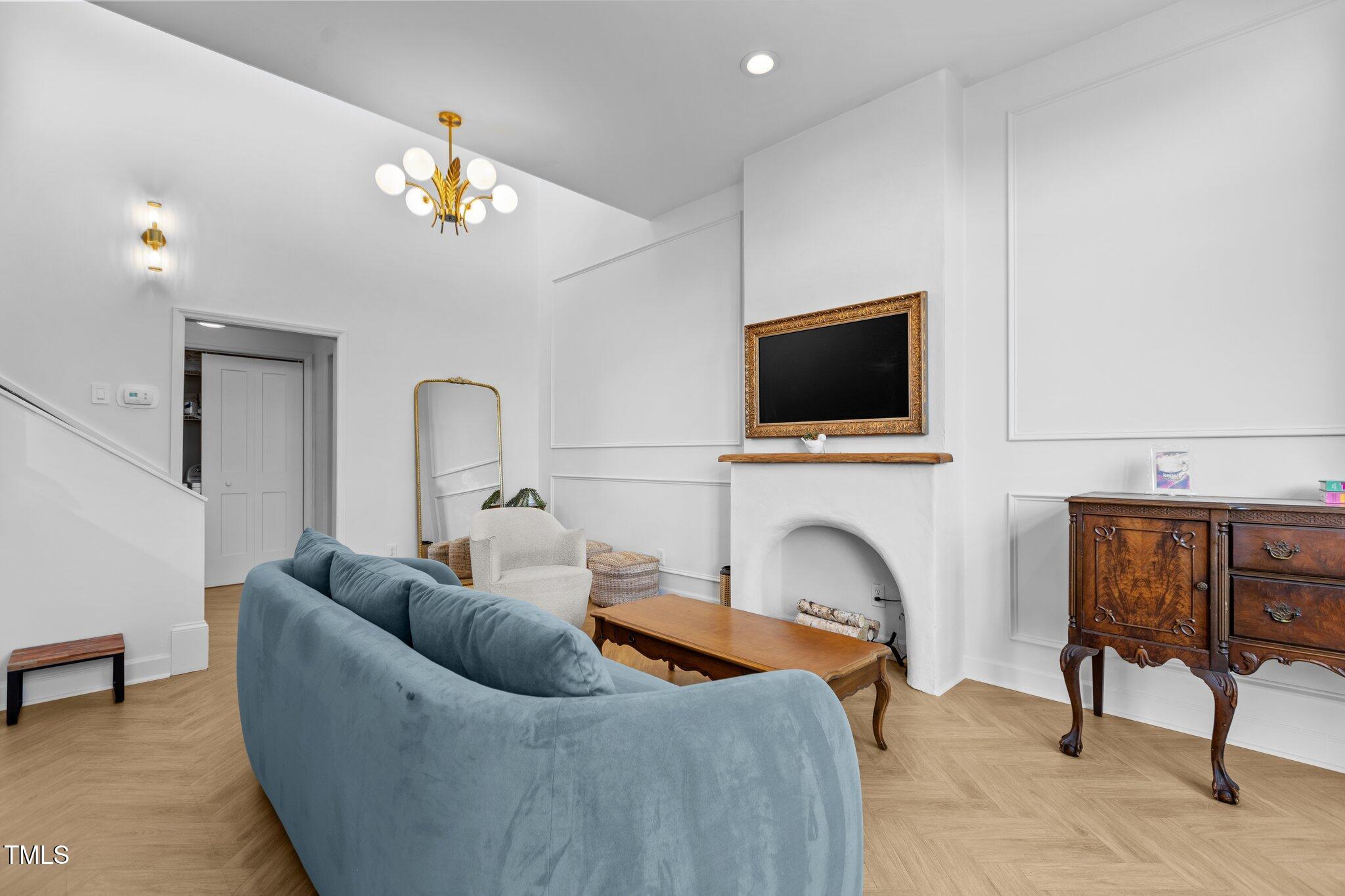 320 W Martin Street 205