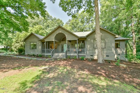 8821 Oconee Court Chapel Hill NC 27516