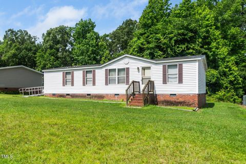 1034 Apple Blossom Lane Burlington NC 27217