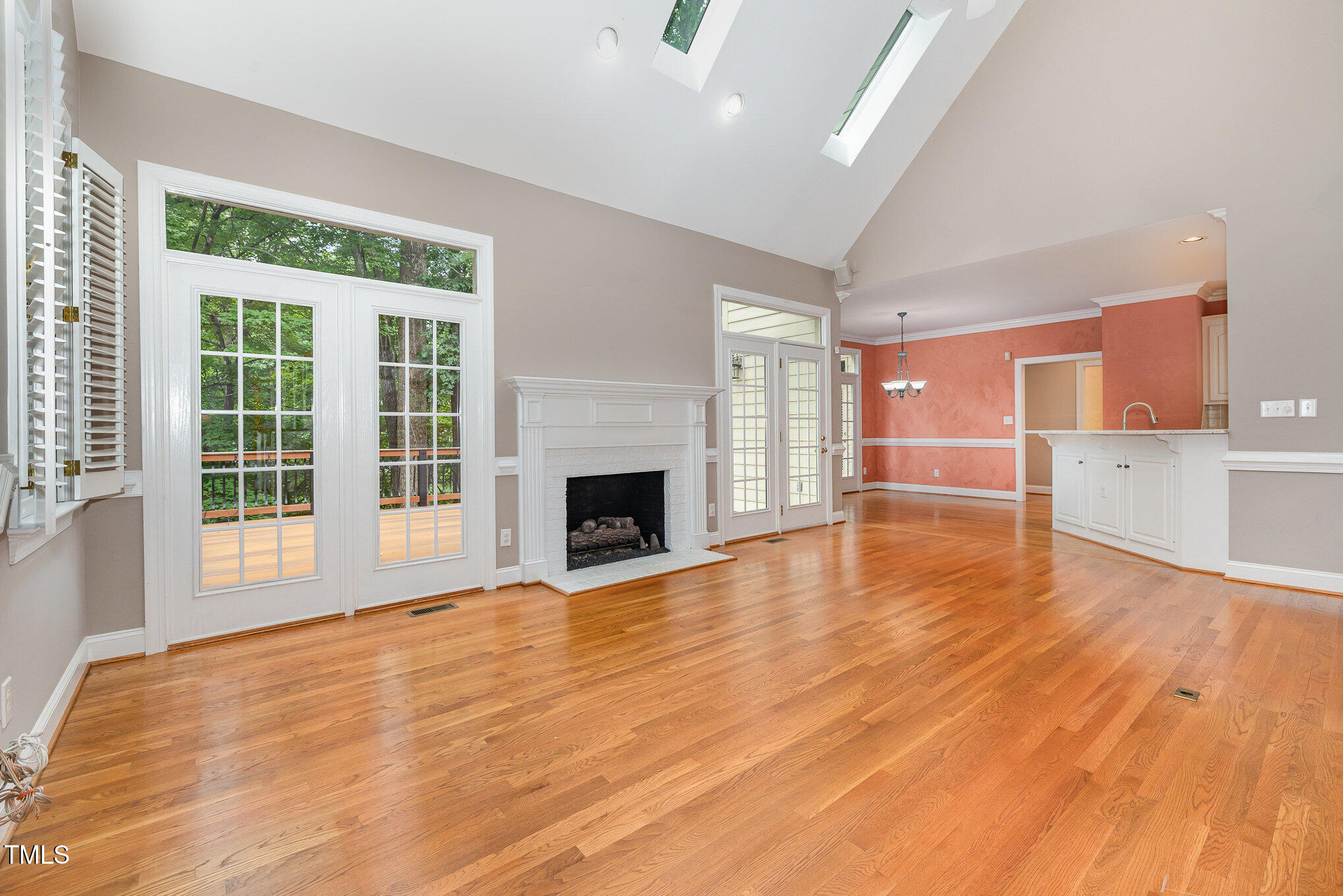 101 Wood Lily Lane