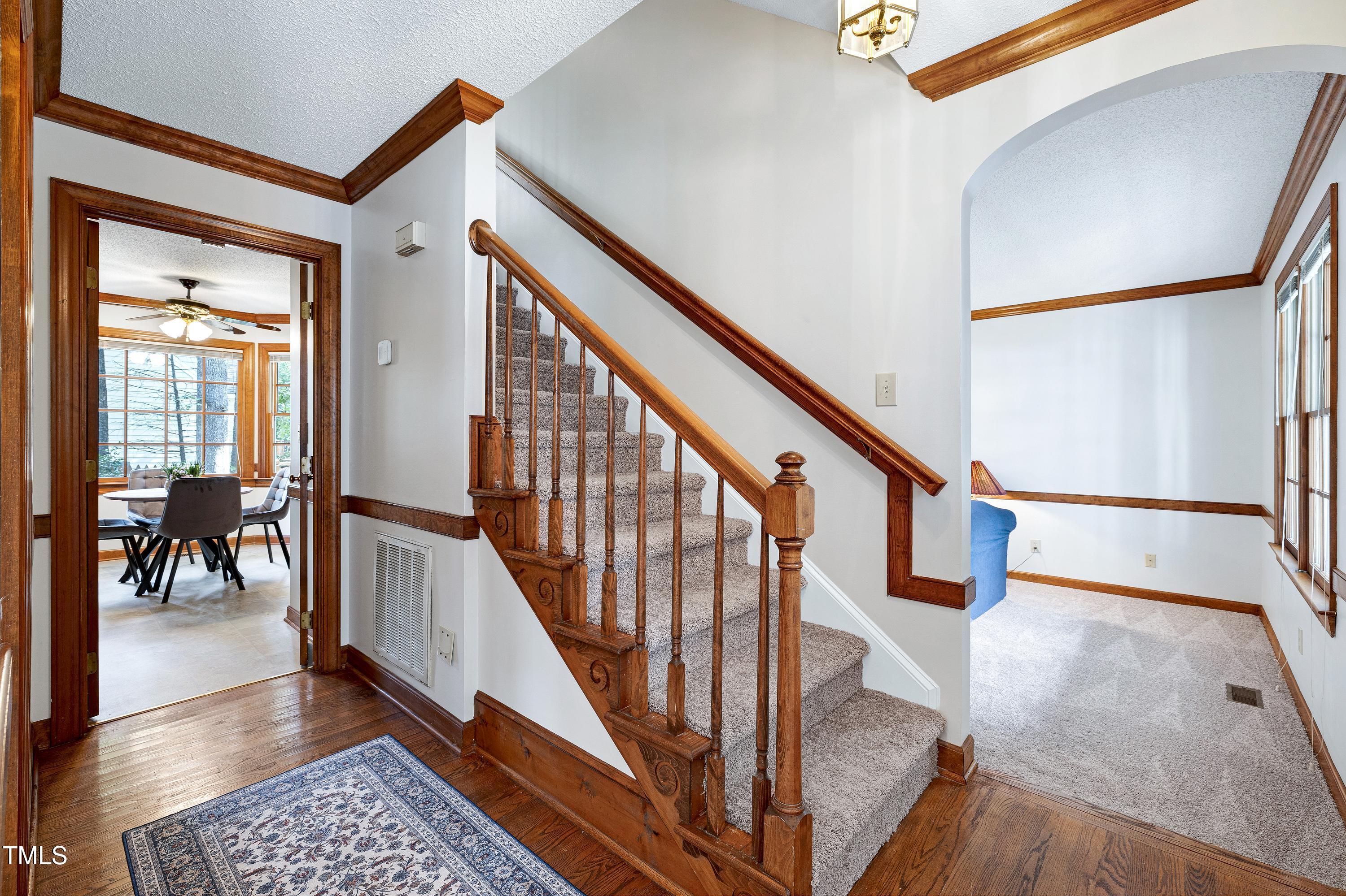 1 Kings Grant Court