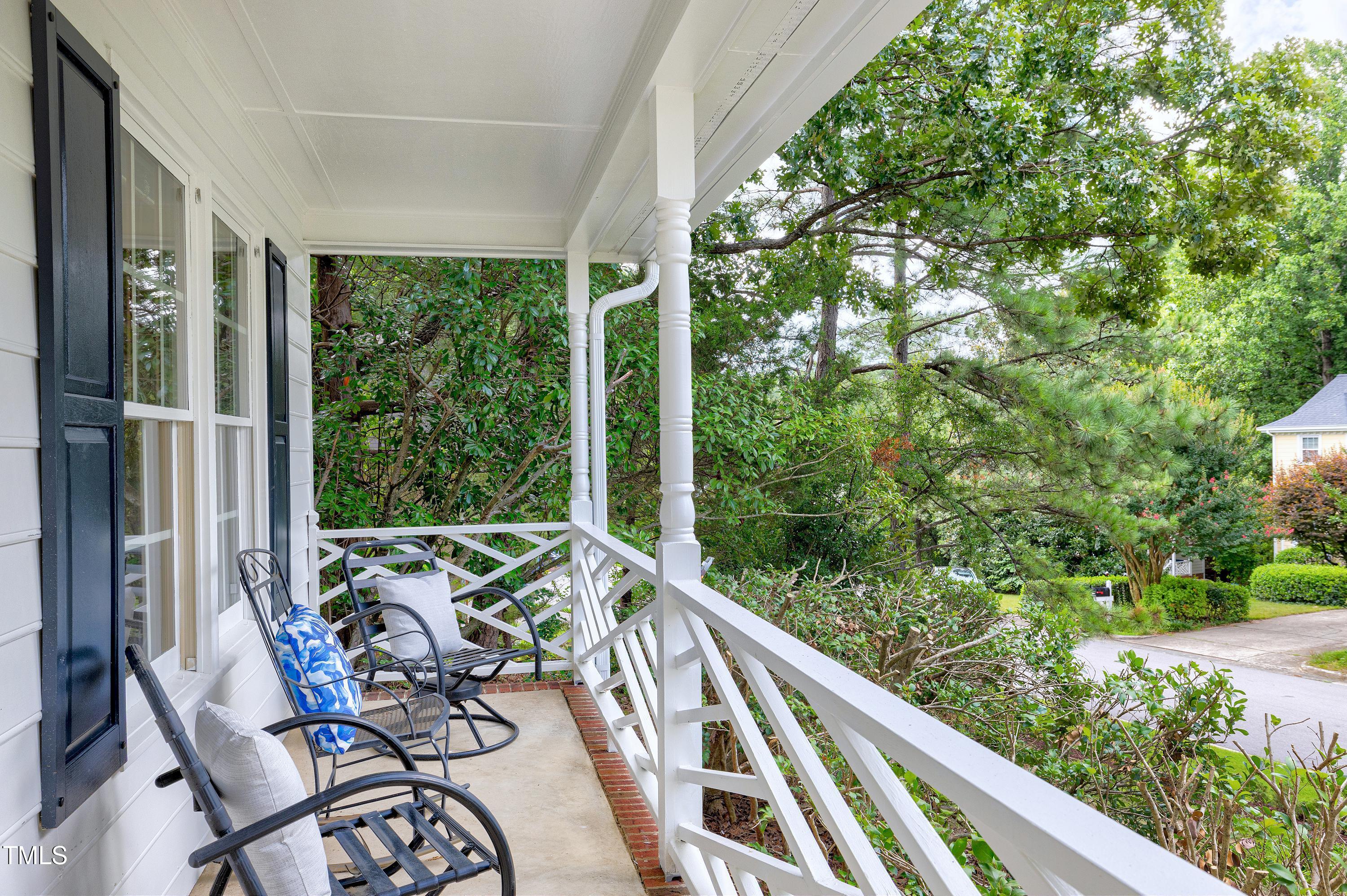 1 Kings Grant Court