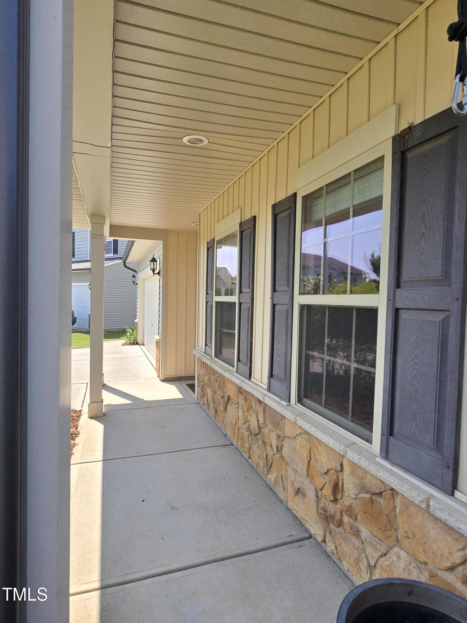 2511 Dalmahoy Lane