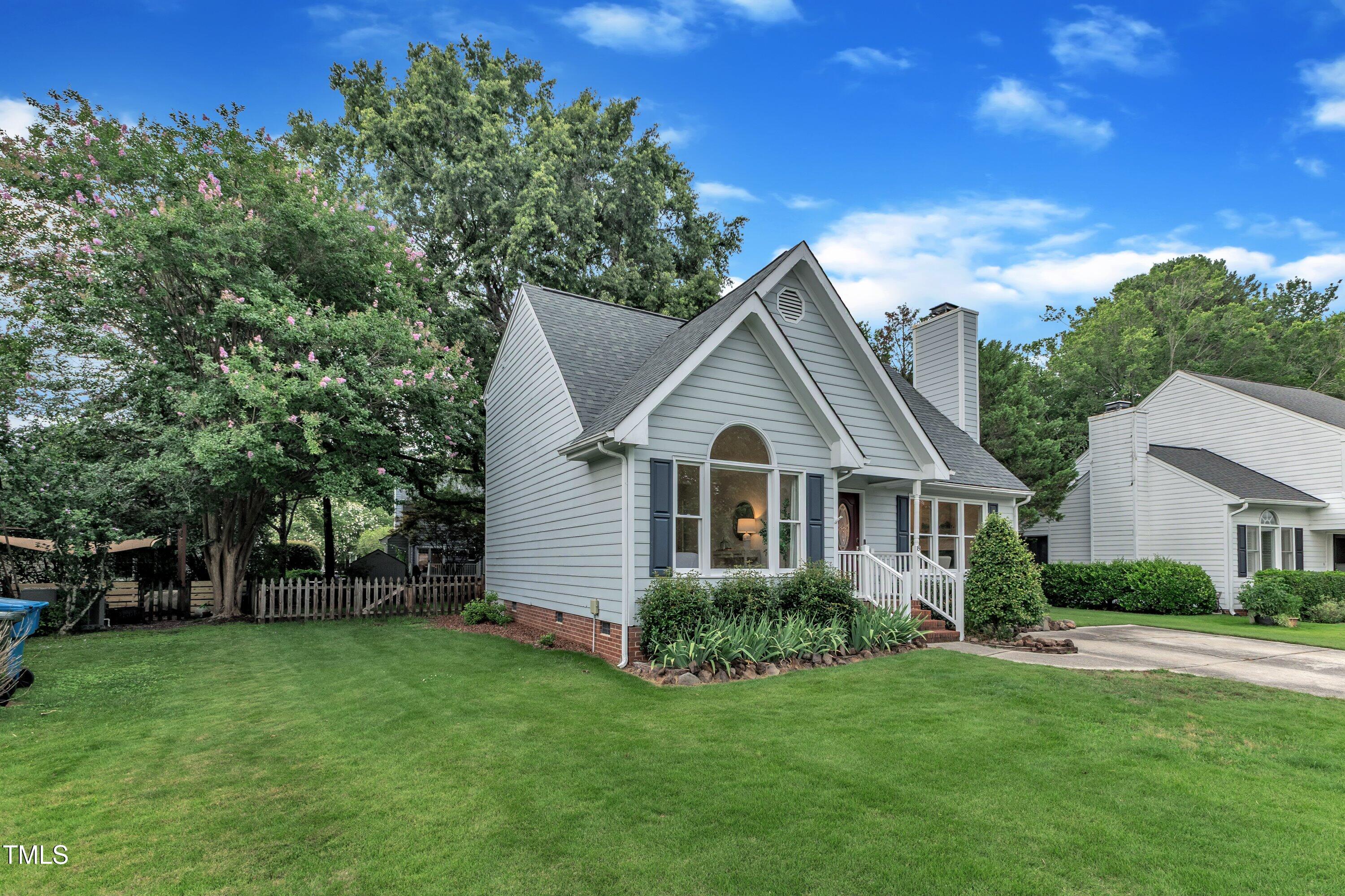 8 Great Oak Court