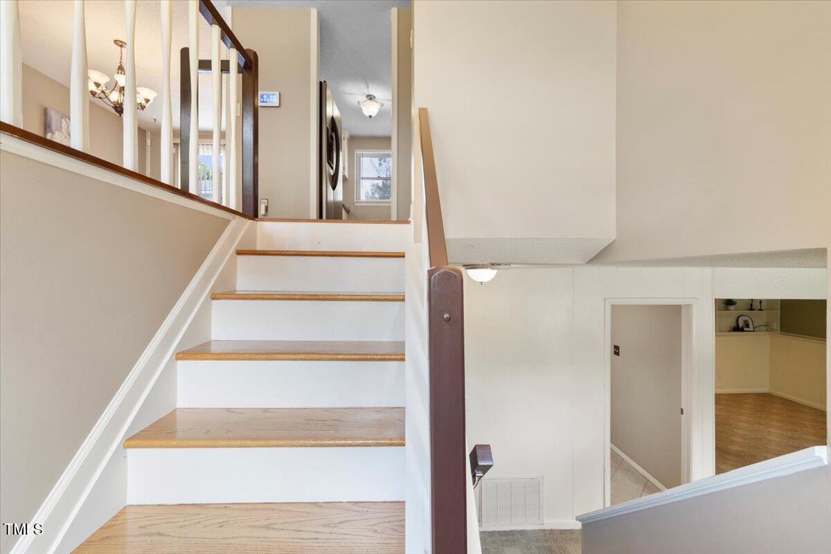3905 Old Creek Court