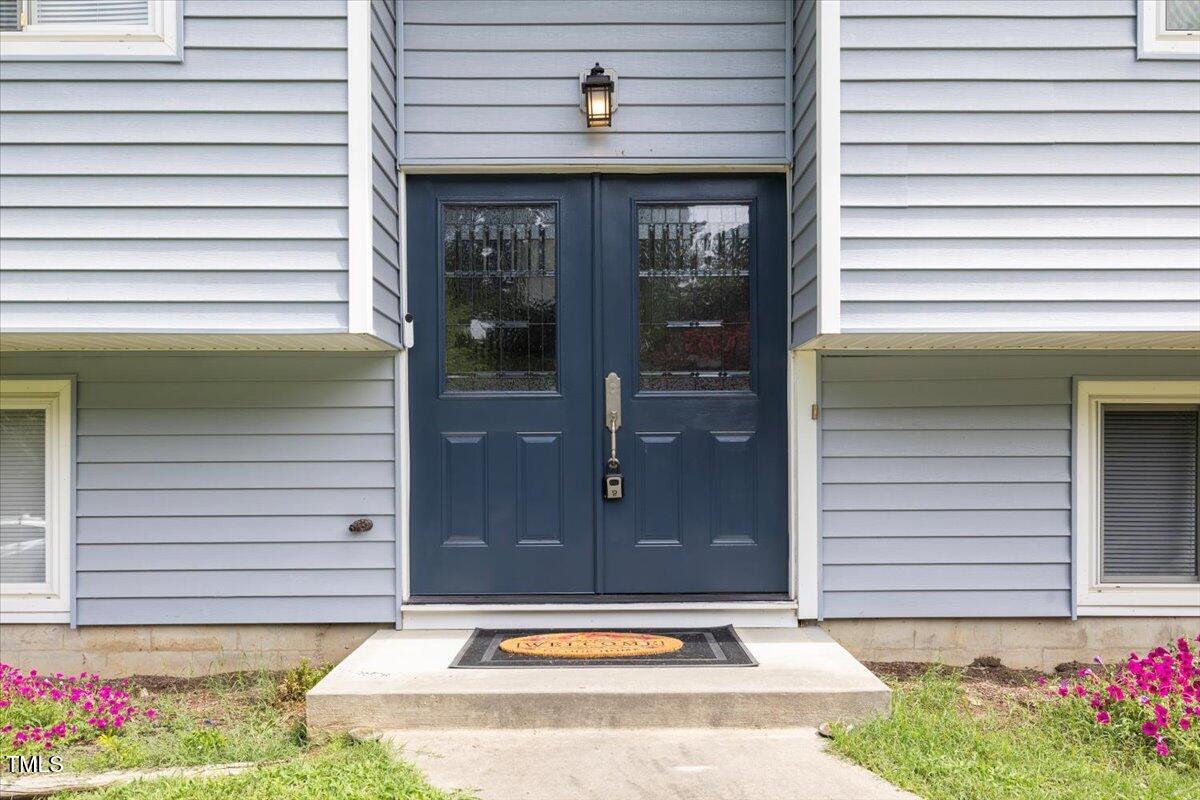 3905 Old Creek Court