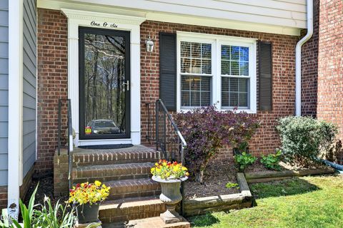 106 Bay Drive Cary NC 27511