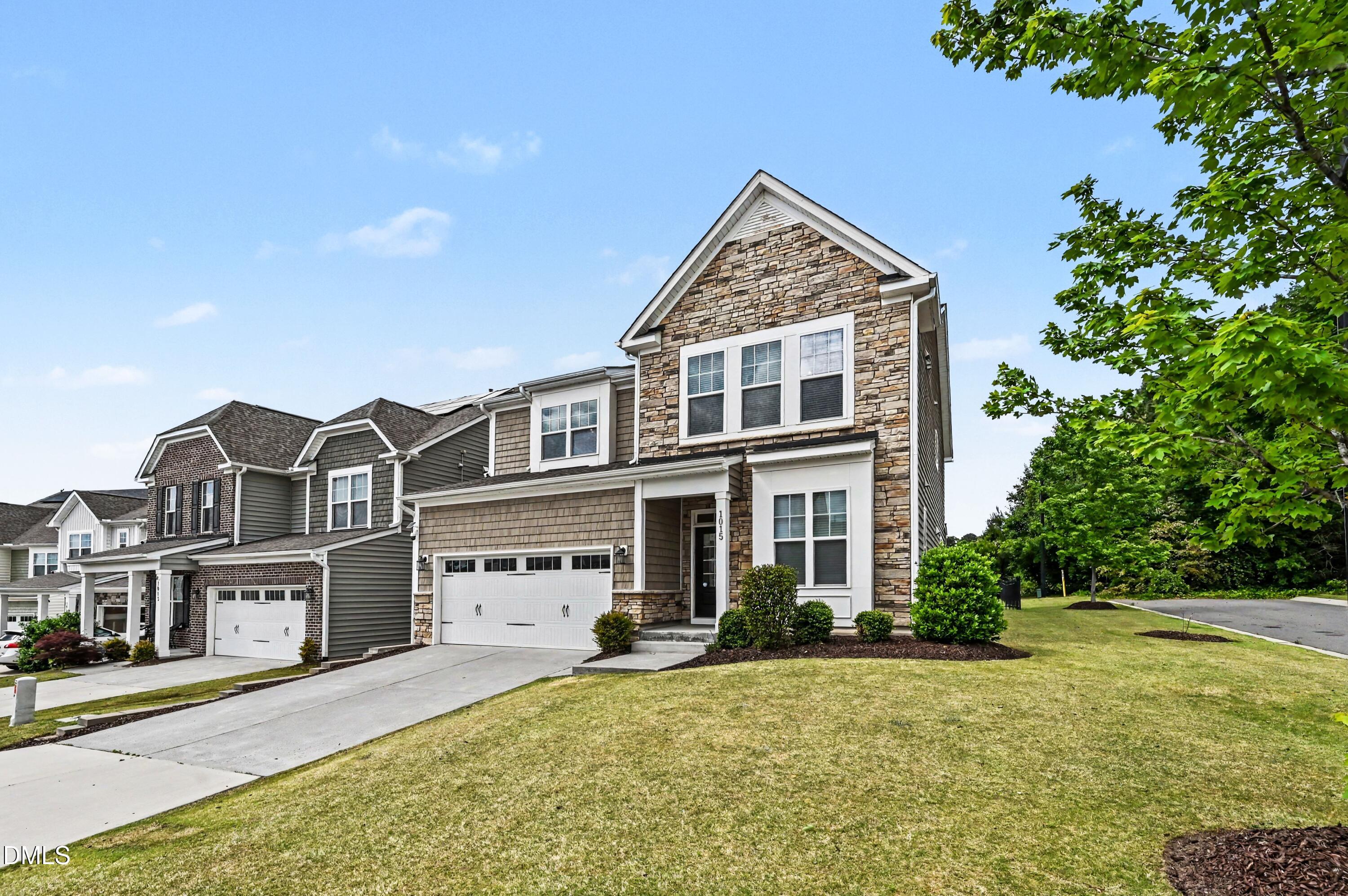 1015 Meadow Pond Drive