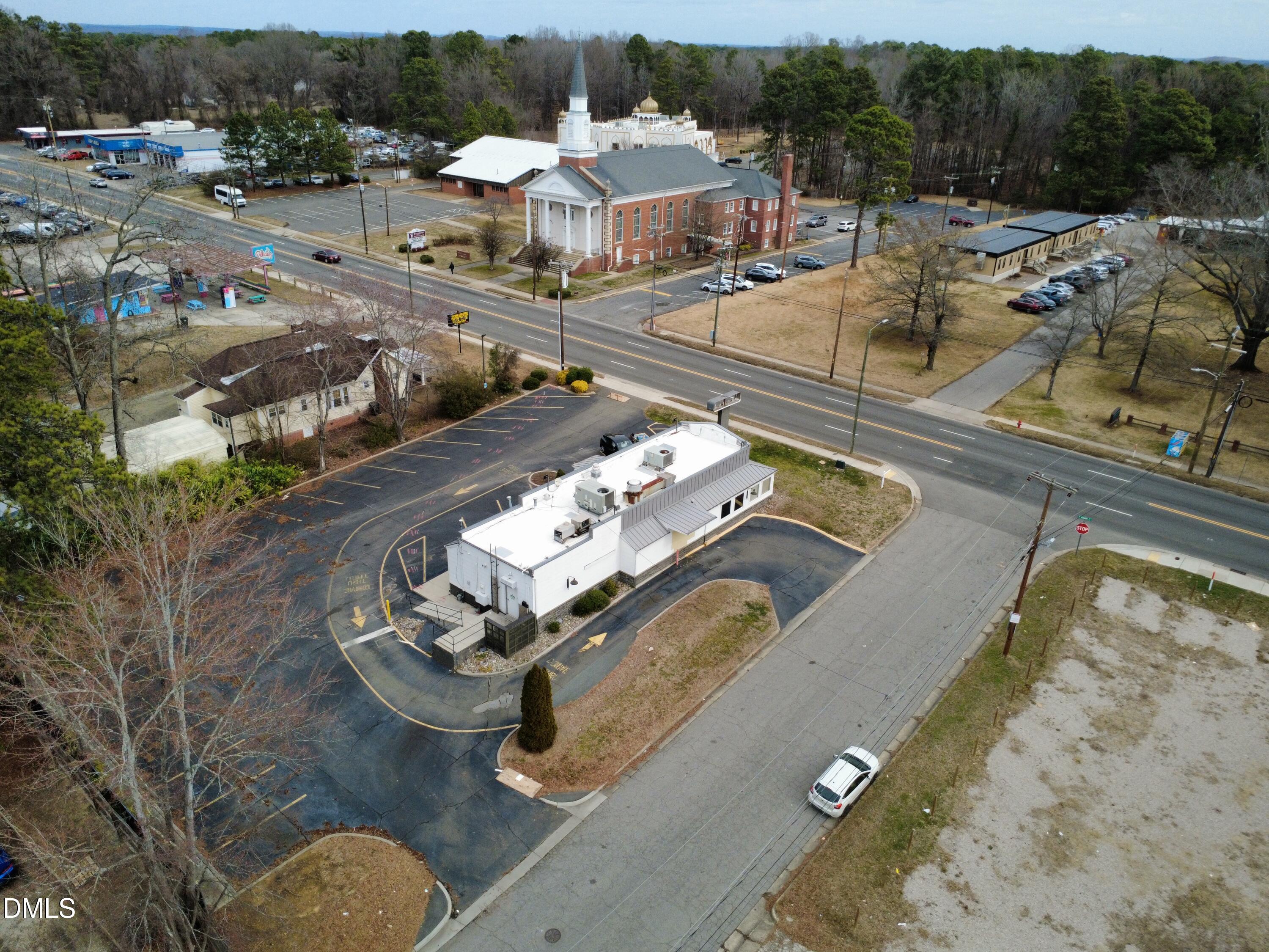 3203 N Roxboro Street