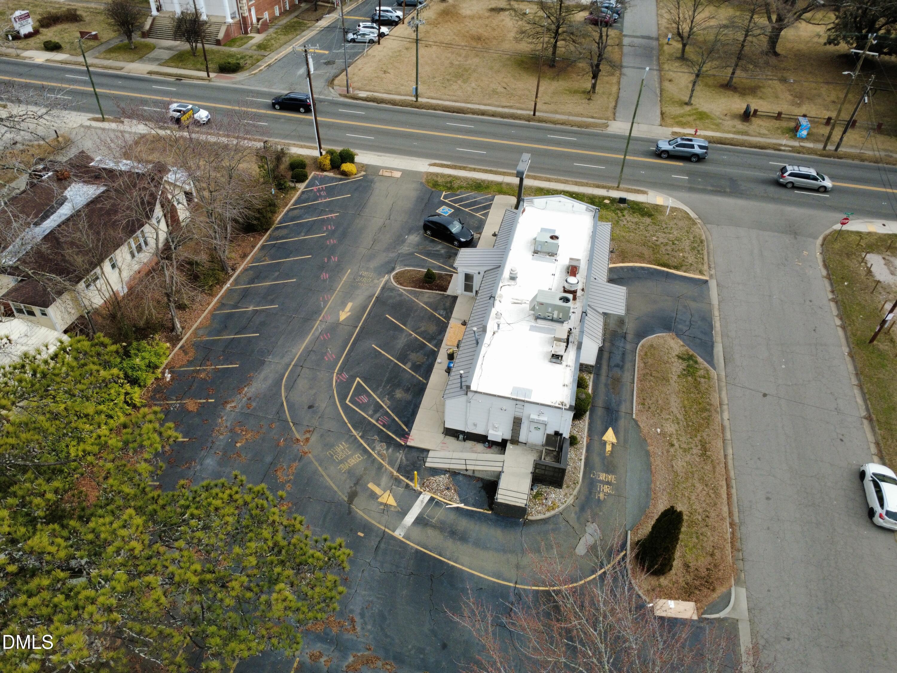 3203 N Roxboro Street