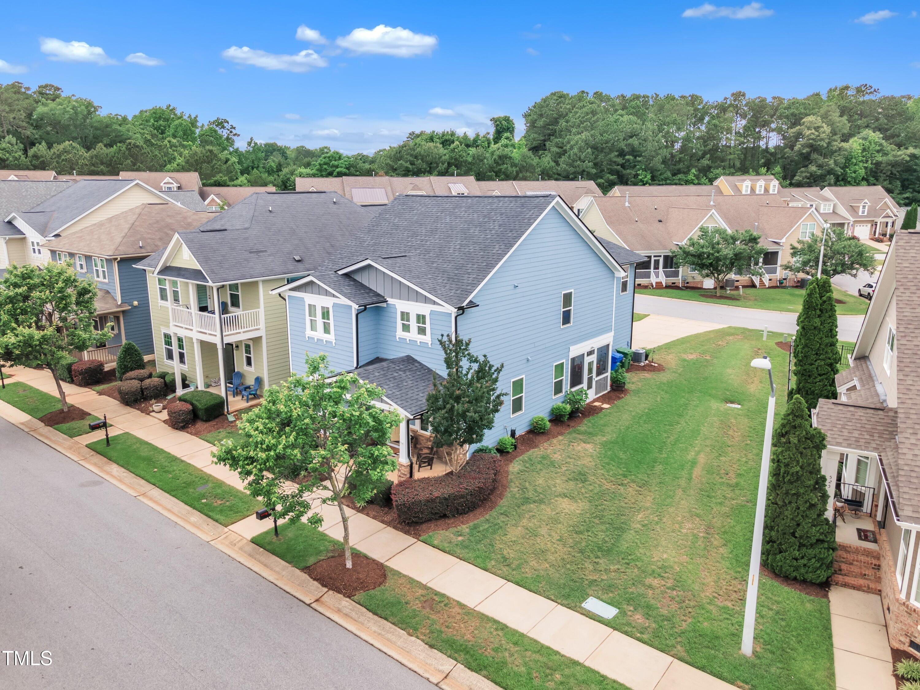 533 Duchart Lane