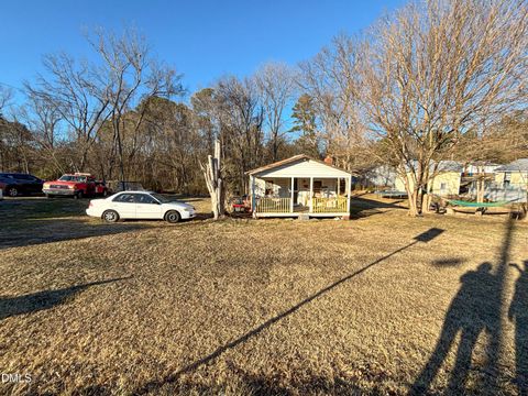 706 Carter Avenue Durham NC 27703