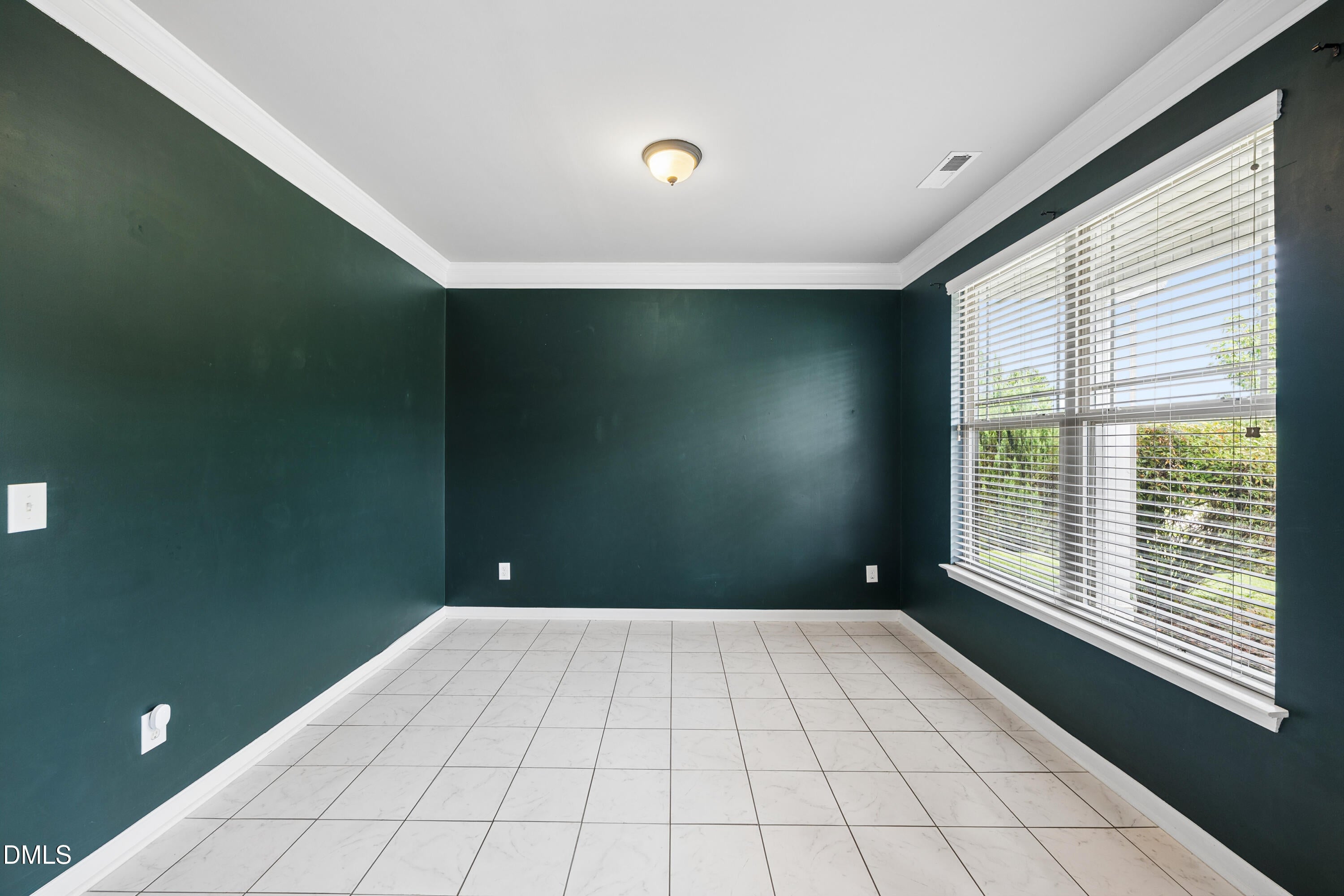 199 Skycroft Drive