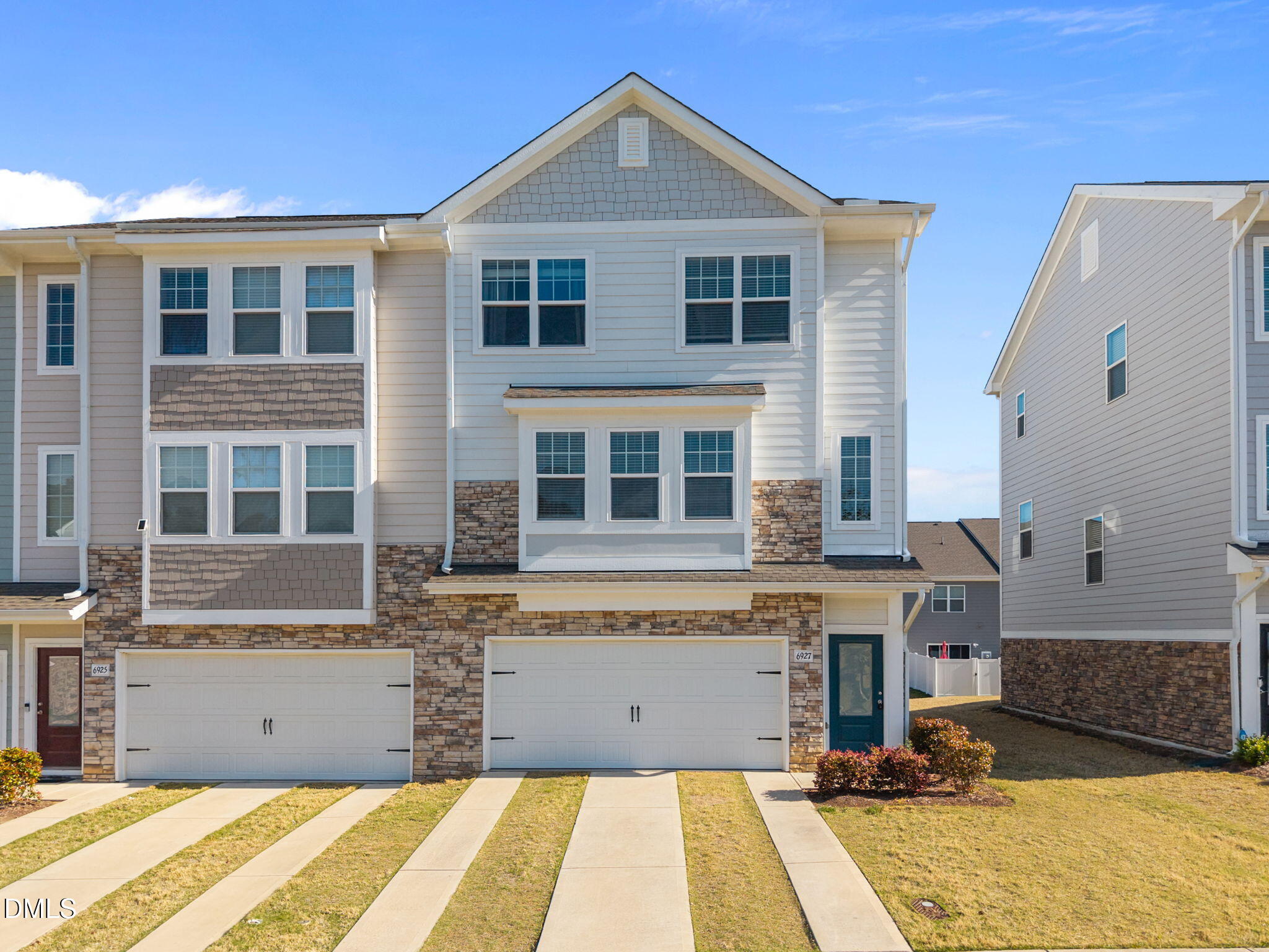 6927 Point Bar Place