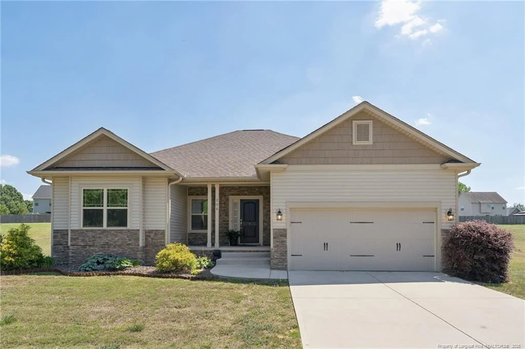 220 Glendale Circle