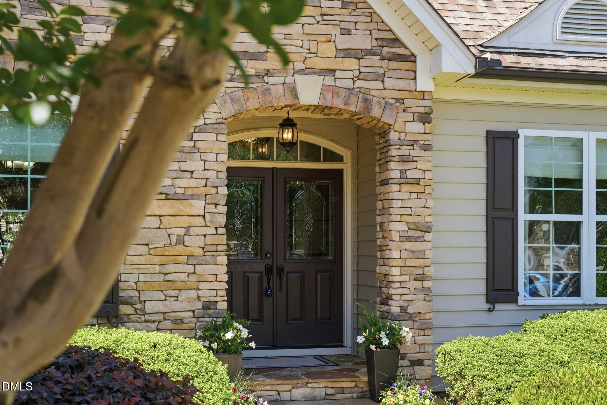 8104 Crookneck Drive