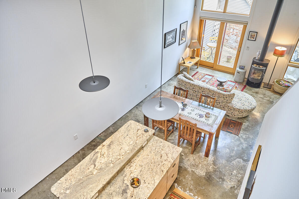 701 W Trinity Avenue Apt 105
