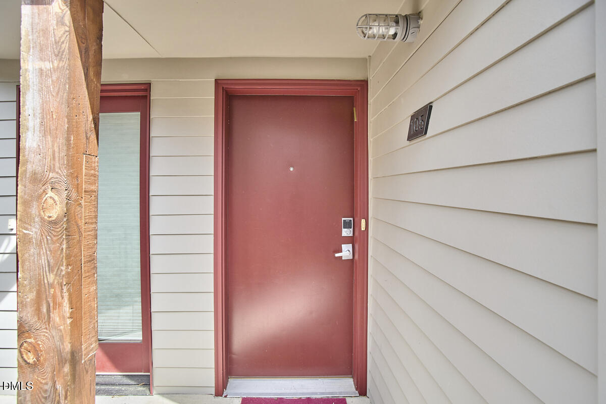 701 W Trinity Avenue Apt 105