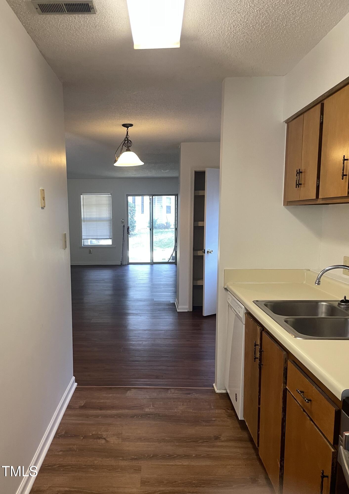 151 Schultz Street 151