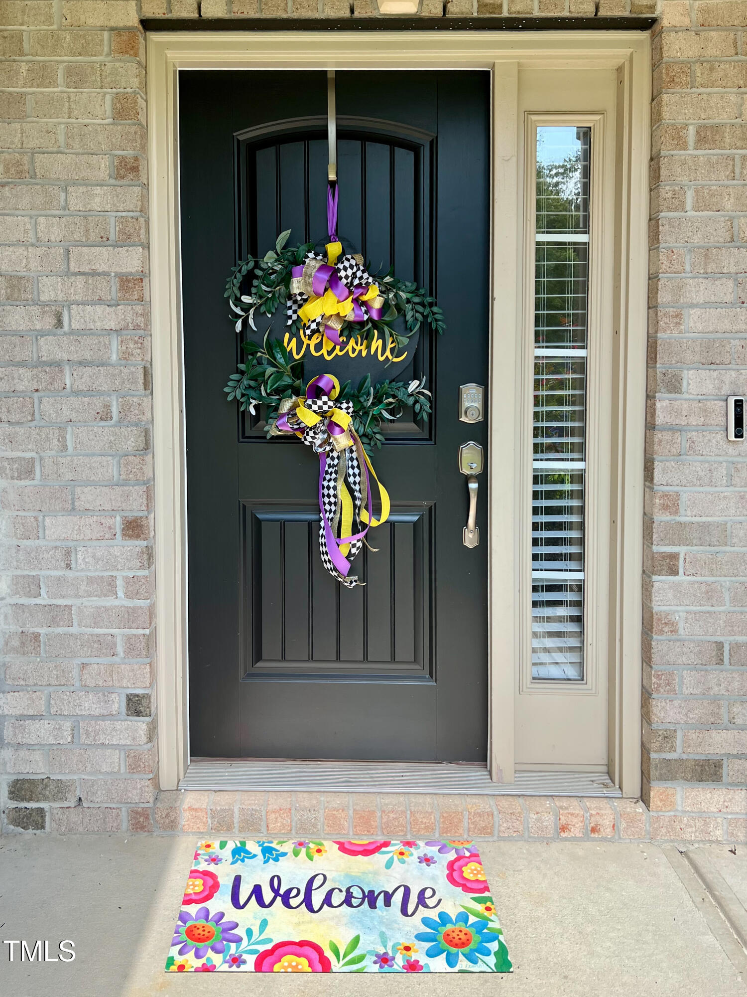 212 Woodwater Circle