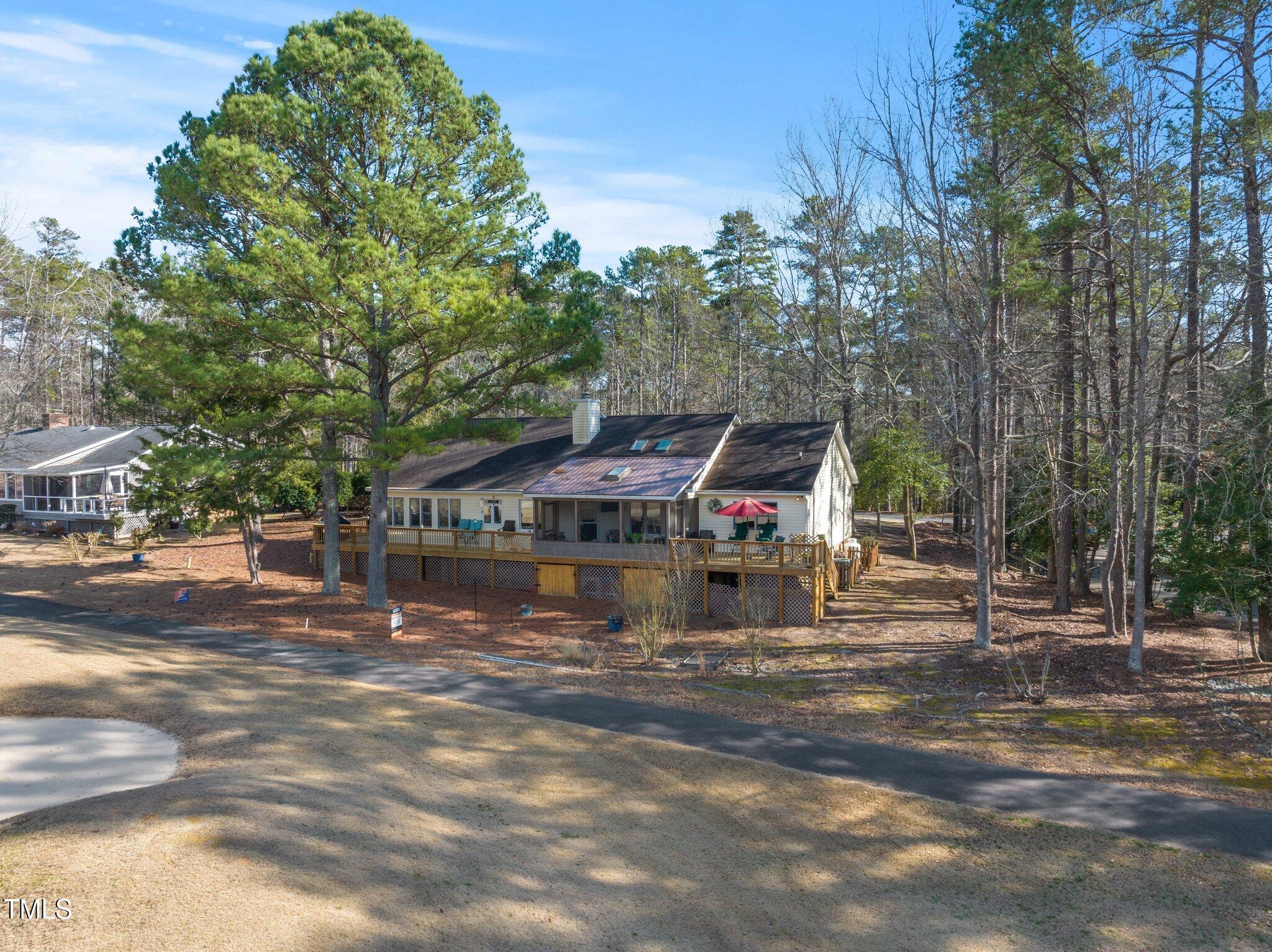 573 Broadmoor Court