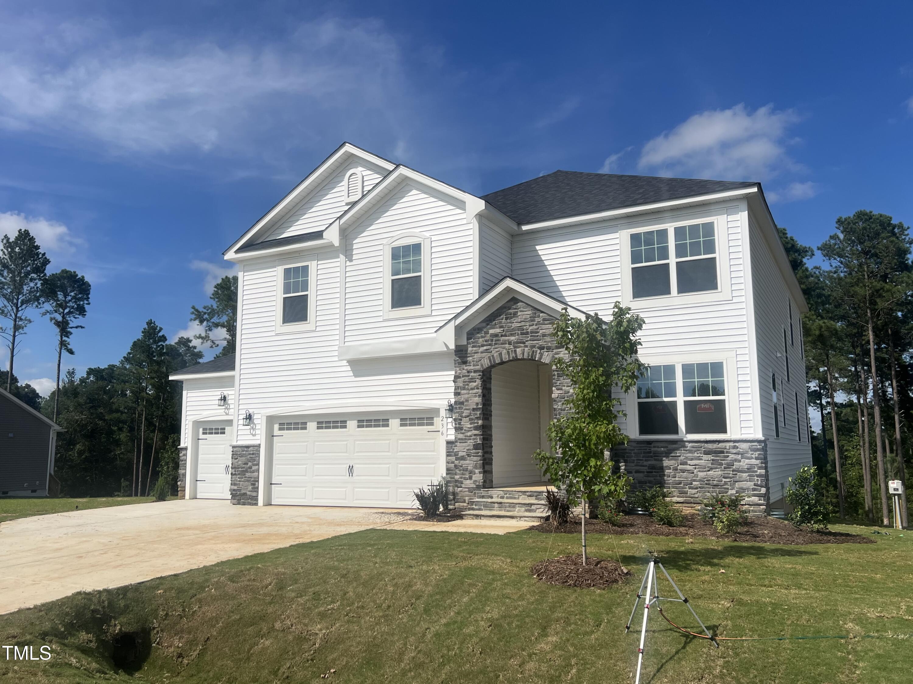 236 Golfview Avenue