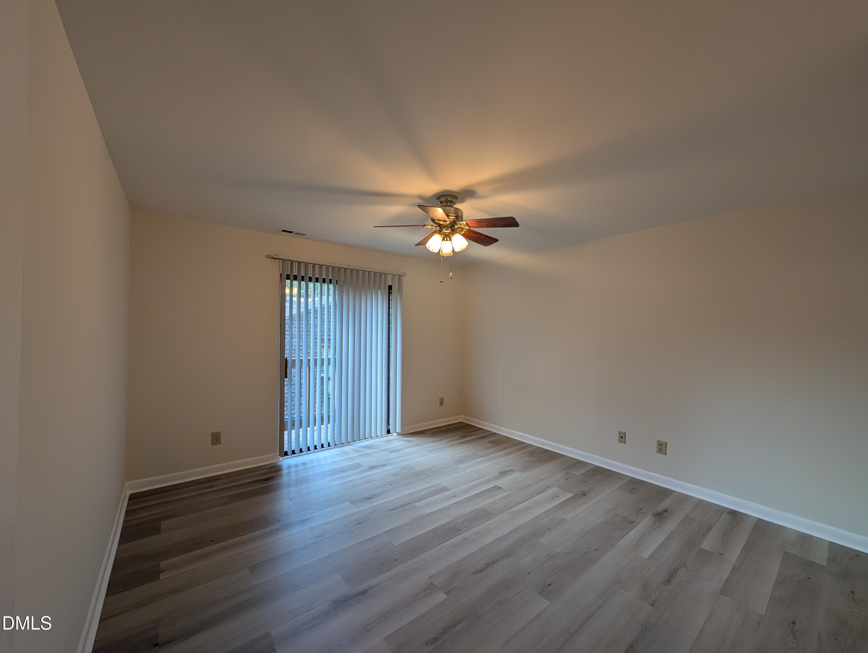 386 Summerwalk Circle